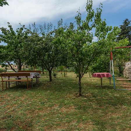 Apartments Mijat Новиград Екстериор снимка