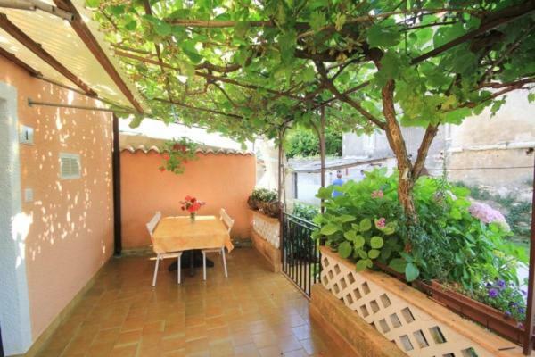 Apartments Mijat Новиград Екстериор снимка